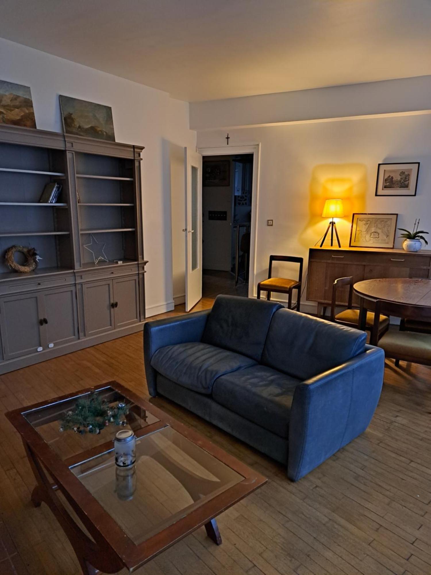 Charmant Appartement Au Pied Du Chateau Жьен Экстерьер фото